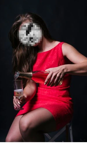 Luxury VIP Call Girl in Gurgaon - Raat Ko Lelo